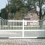 Drop Top Spindled Wooden Driveway Gates