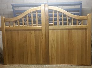 Swan Neck Spindle Wooden Driveway Gates