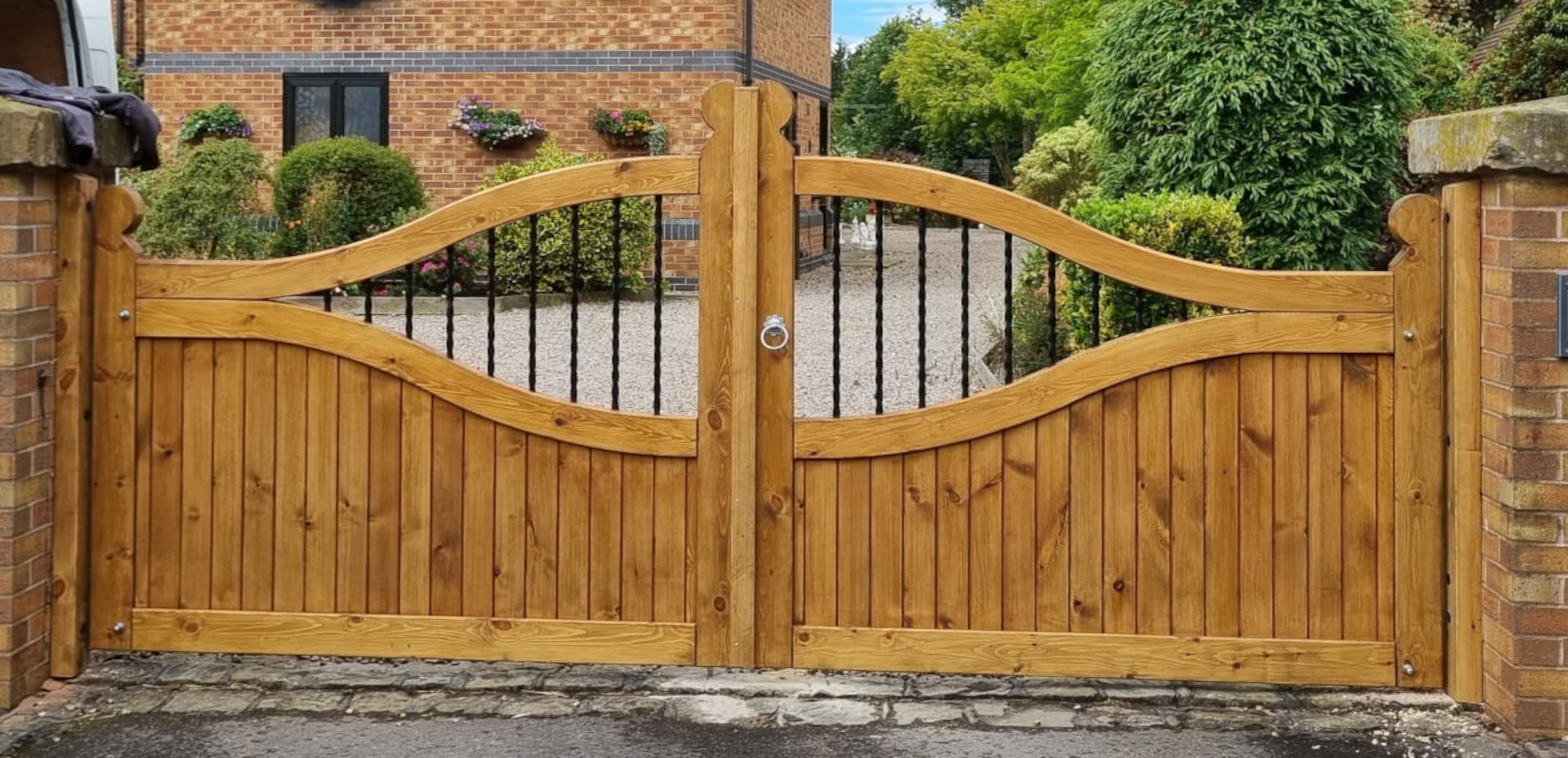 Softwood gates, Driveway Gates, entrance gates, wooden gates